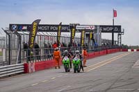 donington-no-limits-trackday;donington-park-photographs;donington-trackday-photographs;no-limits-trackdays;peter-wileman-photography;trackday-digital-images;trackday-photos